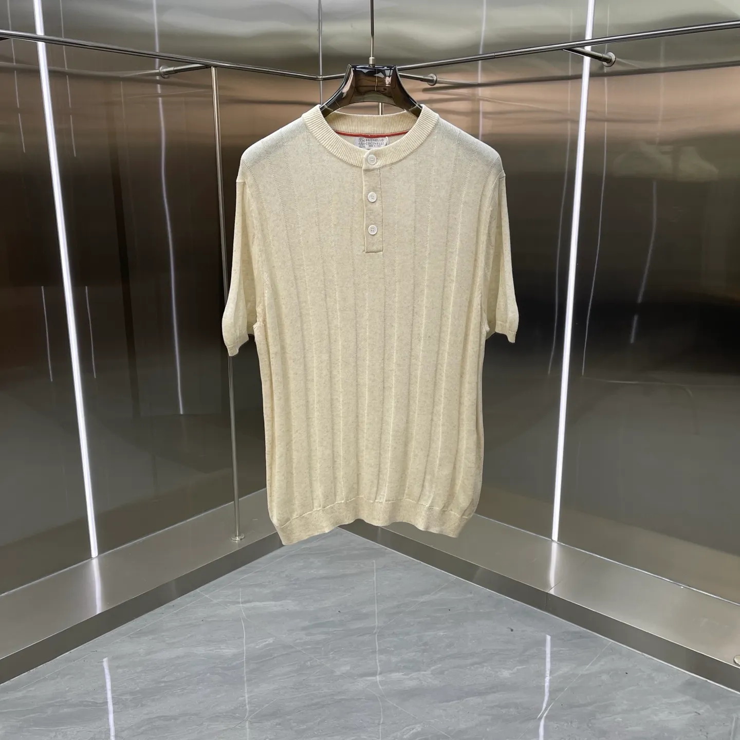 Brunello Cucinell Bc crew neck sweater short sleeve high version old money style short sleeve T-shirt pullover POLO knitted sweater Customized linen and cotton blended wool, woven using imported loom (7 needles), customized wool, wool enzyme wash Color: Blue Coffee Brown color Apricot Red Date Red Sizes: S-XL